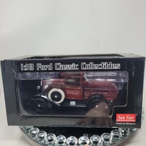 1931 FORD MODEL A PICK UP Truck Sun Star 1:18 DIECAST CAR Santa RED 6111 NEW